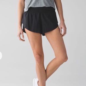 ✳️ Lululemon Free Spirit shorts (12)
